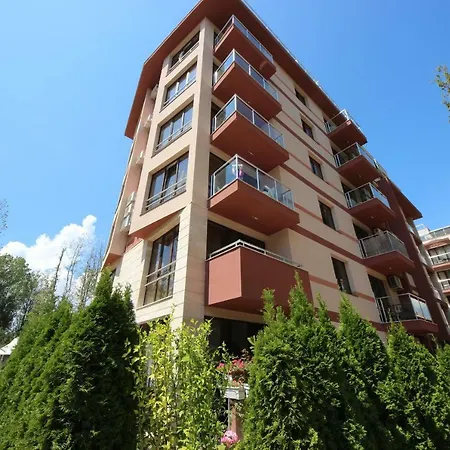 Menada Lux - Tarsis Slăntjev Brjag