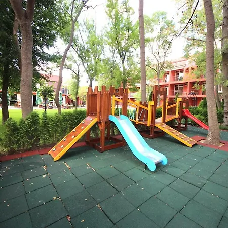 Menada Lux - Tarsis Hotell Slăntjev Brjag