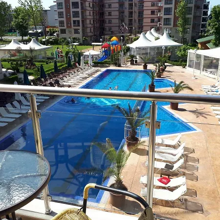 Menada Lux - Tarsis Hotell